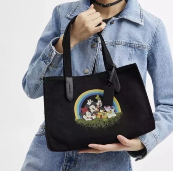 Authentic Disney X Coach Tote 30 In Canvas With Mickey Mouse And Frie - Picture 4 of 4